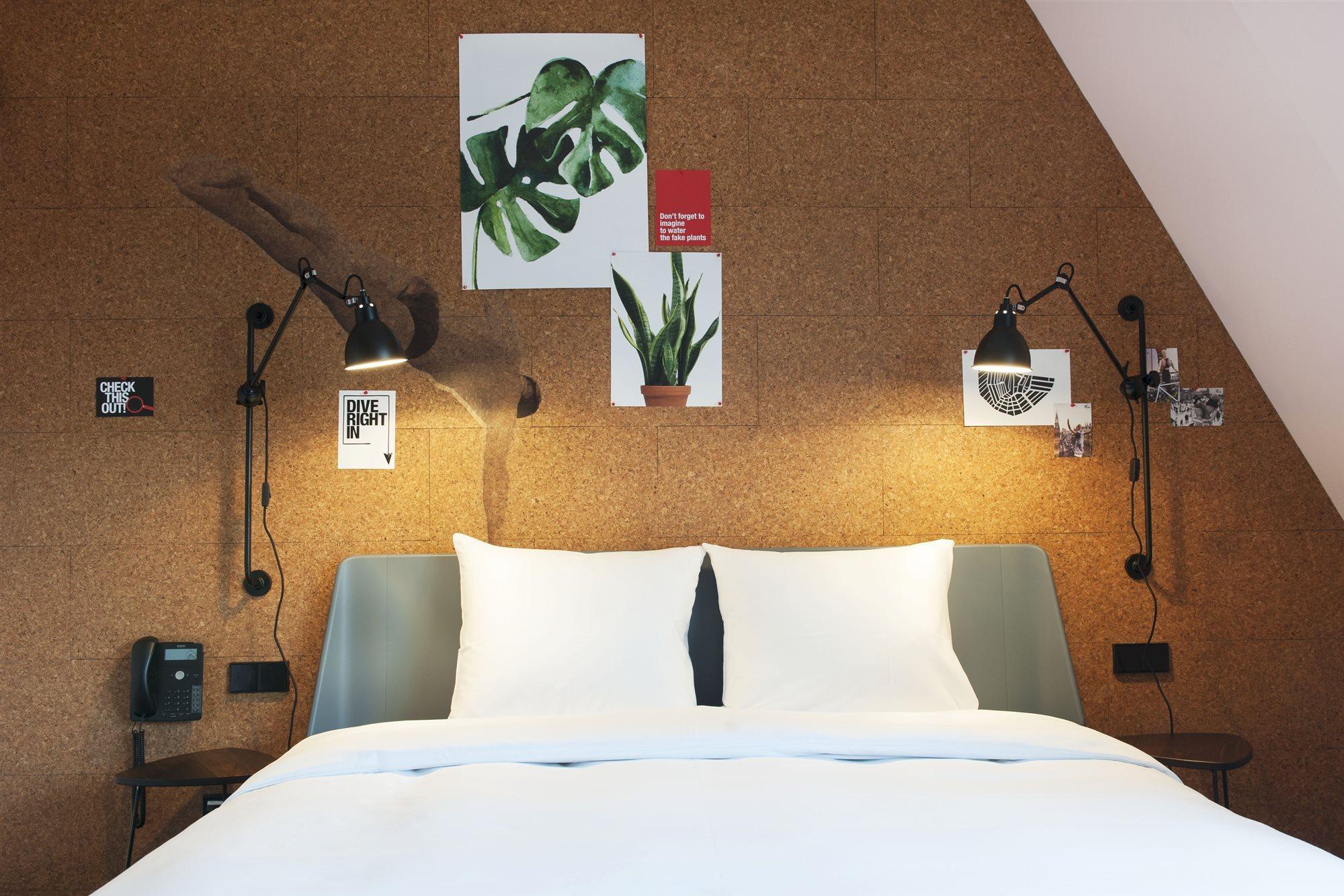Conscious Hotel The Tire Station Amsterdam Exteriör bild