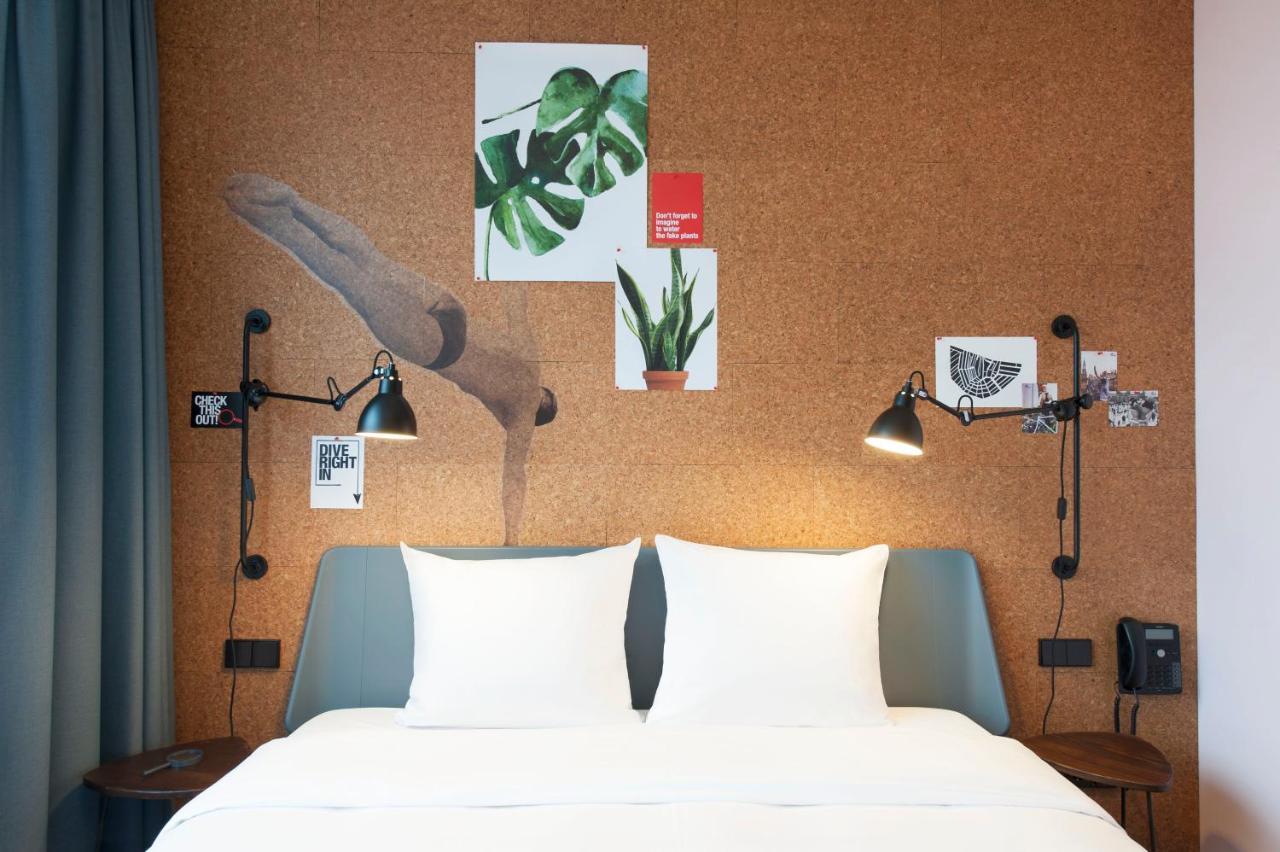 Conscious Hotel The Tire Station Amsterdam Exteriör bild
